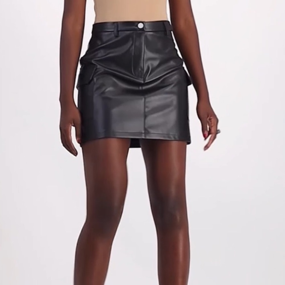Women's Faux-Leather Cargo Skirt, Black- Large